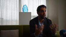 Domingo Hindoyan unirá innovación y tradición como director del la Ópera de Los Ángeles