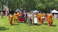 La batalla festiva de San Bernabé se calienta con cañonazos desde los campamentos